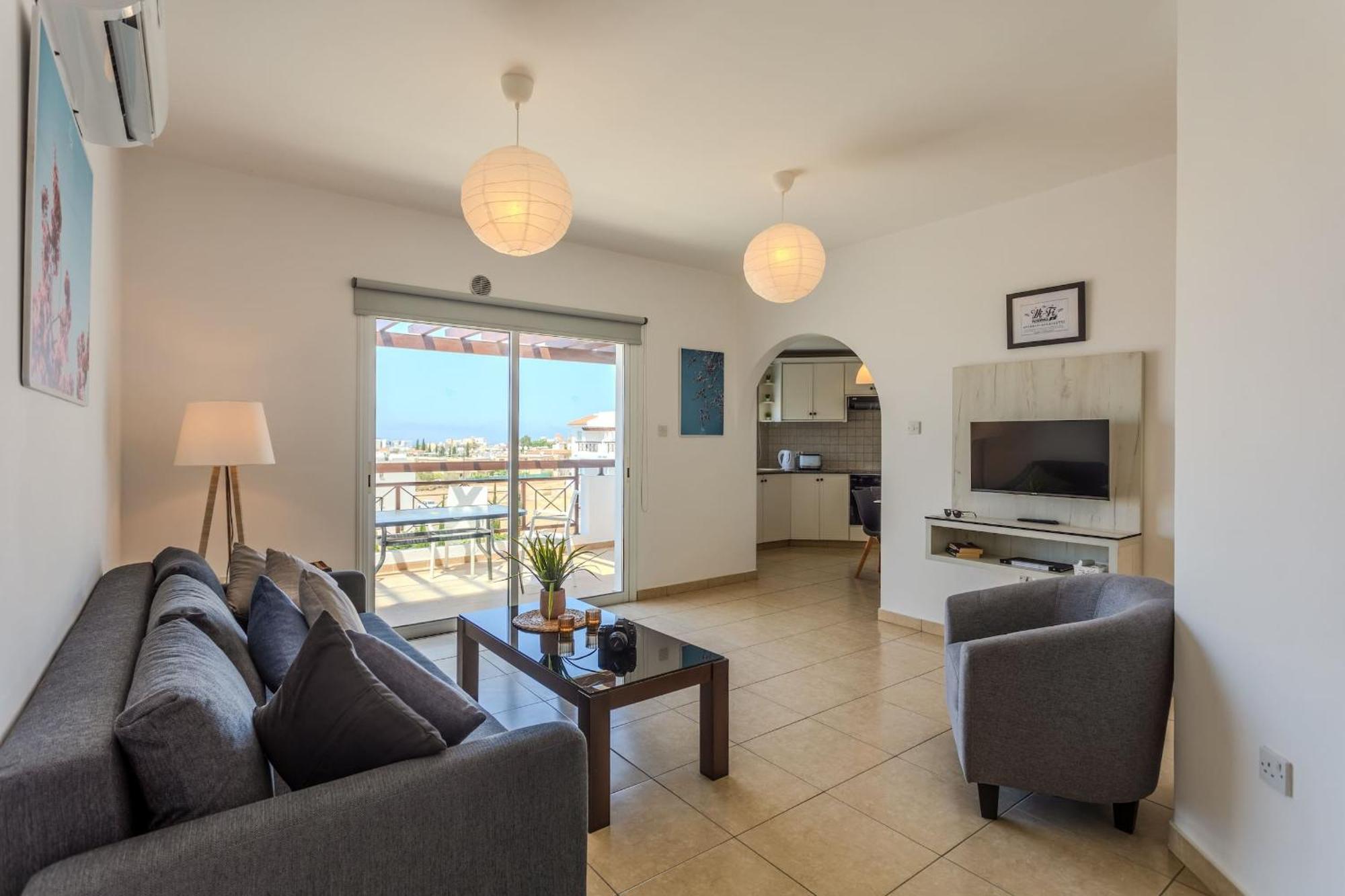 Artemis Cynthia Complex Apartman